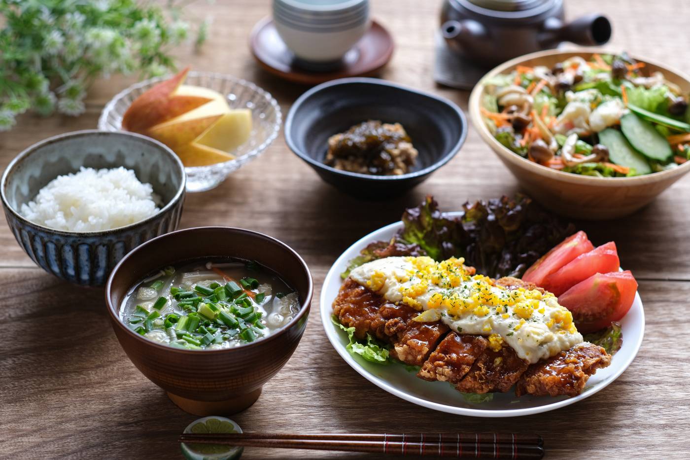 夏の暑さで体だけじゃなく肌もバテる!夏バテした肌をリカバーする方法